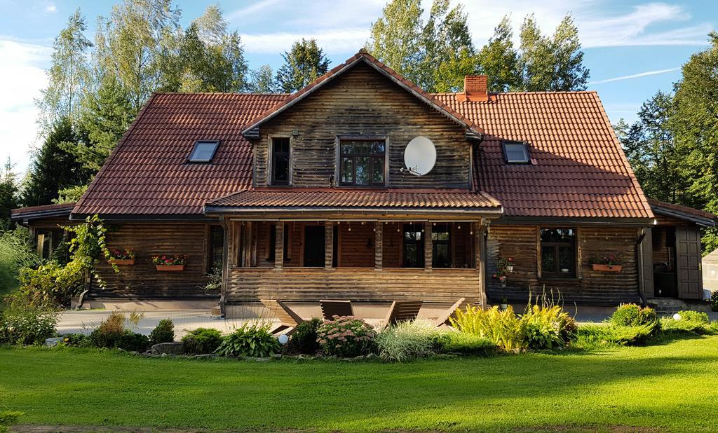 Viesu Nams Jaunzilaksi Hotel Viresi Bagian luar foto
