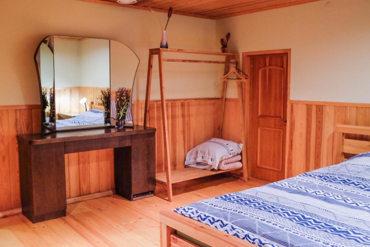 Viesu Nams Jaunzilaksi Hotel Viresi Bagian luar foto
